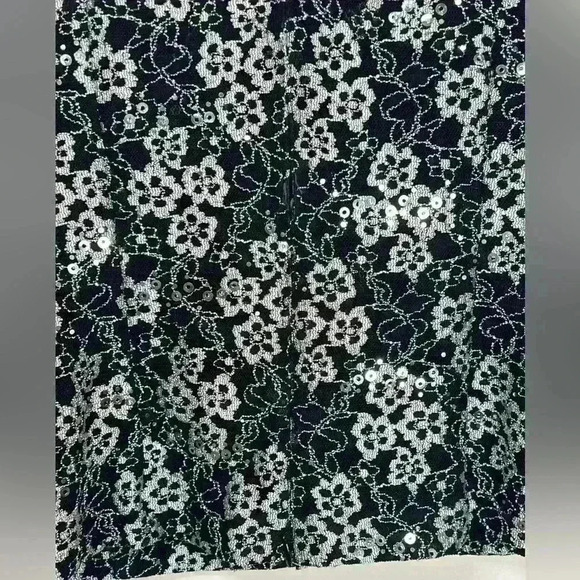 Alex Evenings 3/4 Sleeve Embroidered Blouse Black Silver Sequins Size Medium - Picture 10 of 11